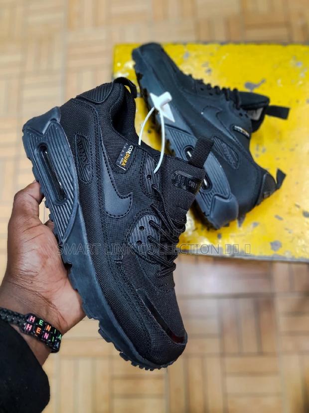 Black Airmax 90 - main view