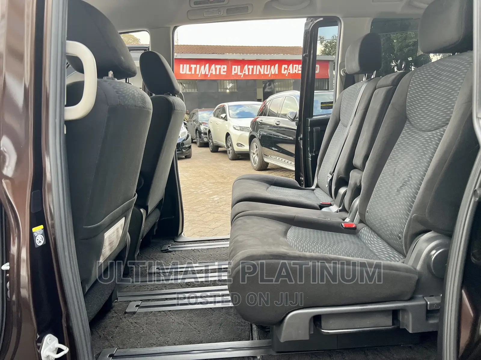Nissan Serena 2016 Brown