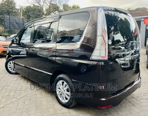Nissan Serena 2016 Brown