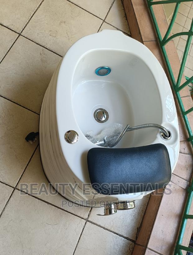 Fibre Footspa White Silver/ Washing Basin - main view