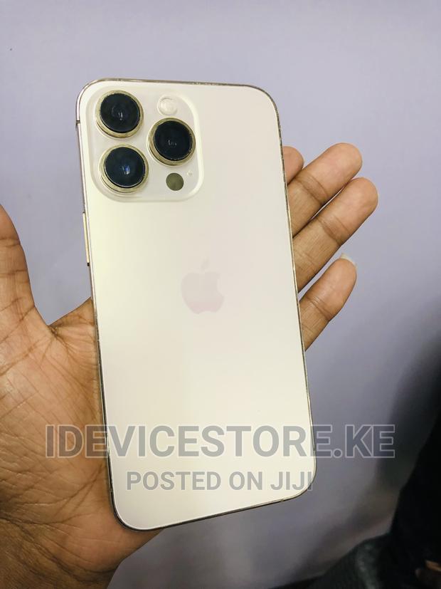 Apple iPhone 13 Pro 128 GB Gold - main view