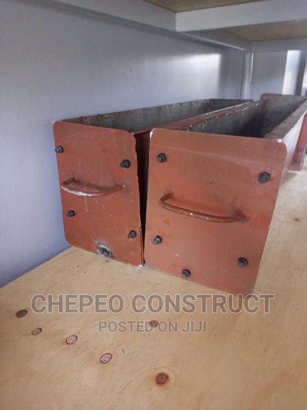 Heavy Duty Road Kerbs Moulds - thumbnail 4
