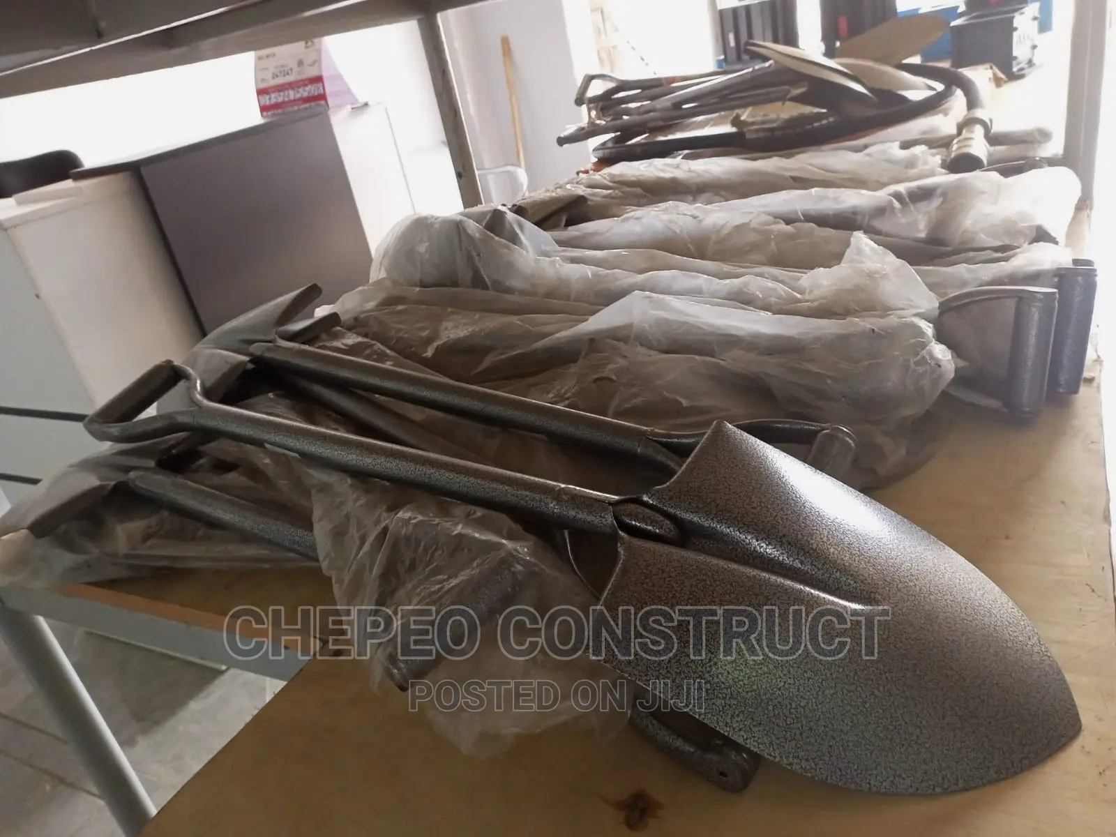 Heavy Steel Shovel/Spades