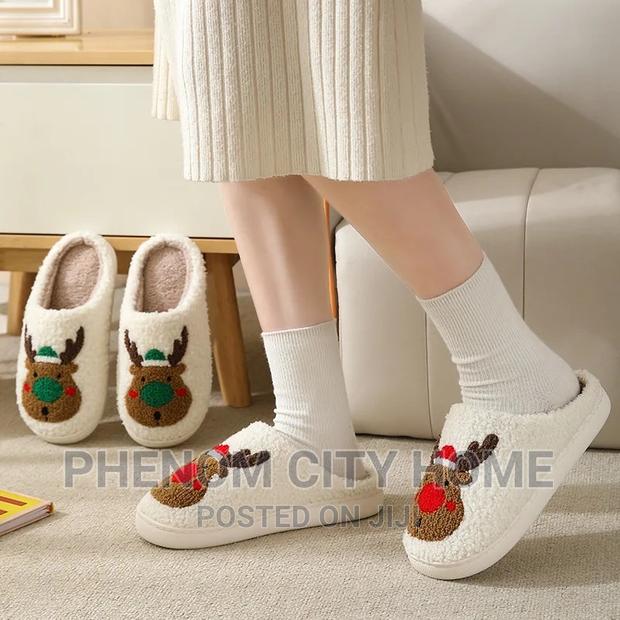 Indoor Sandals - thumbnail 2