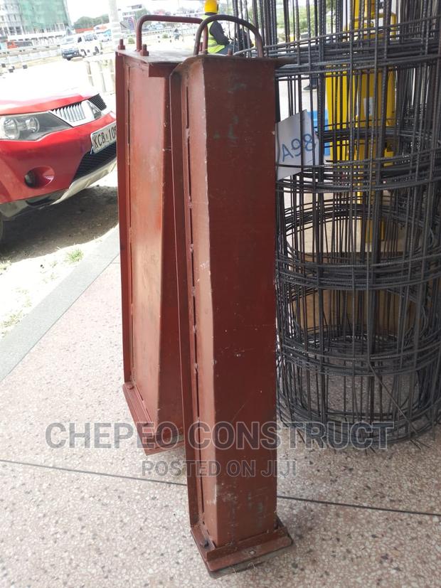 Locally Made Road Strong Kerbs Moulds