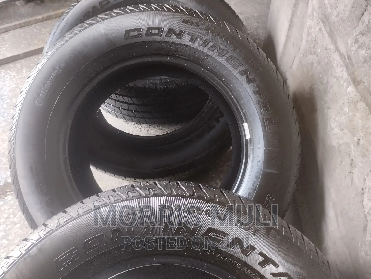 265/60r18 Continental.