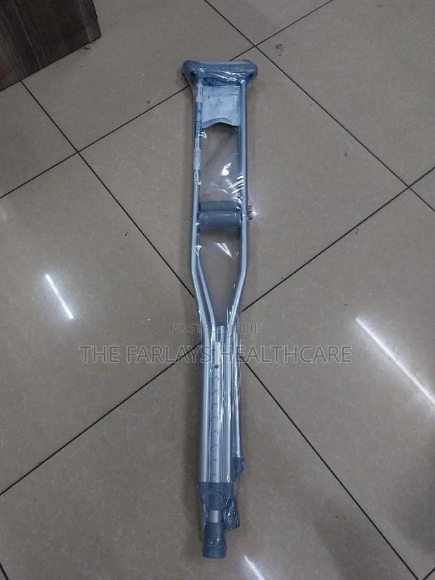 Under Arm Crutches / Auxilliary Crutches