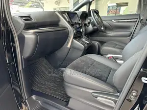 Toyota Vellfire 2019 Black