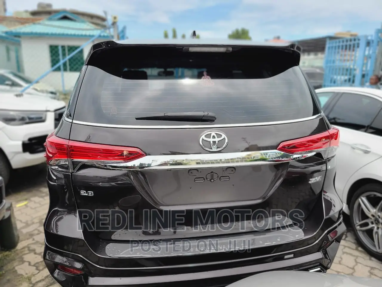 Toyota Fortuner 2016 Black