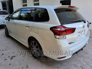 Toyota Corolla Fielder 2016 White