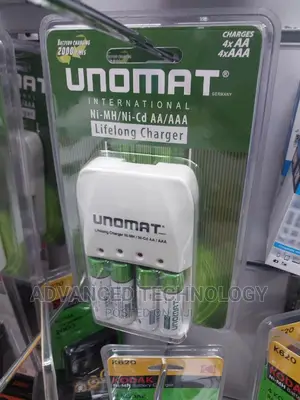 Unomat AA Rechargeable Batteries Plus Charger (4)