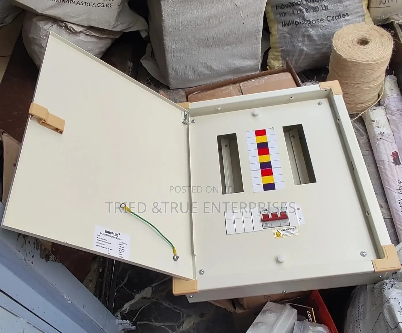 Distribution Board 6 Ways