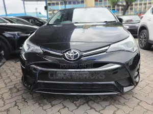 Toyota Avensis 2016 Black