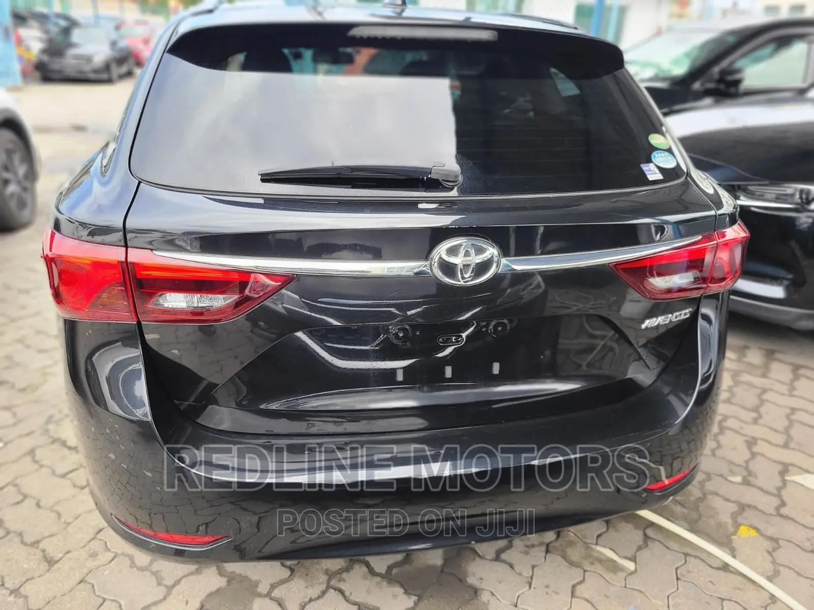 Toyota Avensis 2016 Black