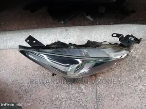 Mazda Axela 2013 RHS Headlight Xenon.