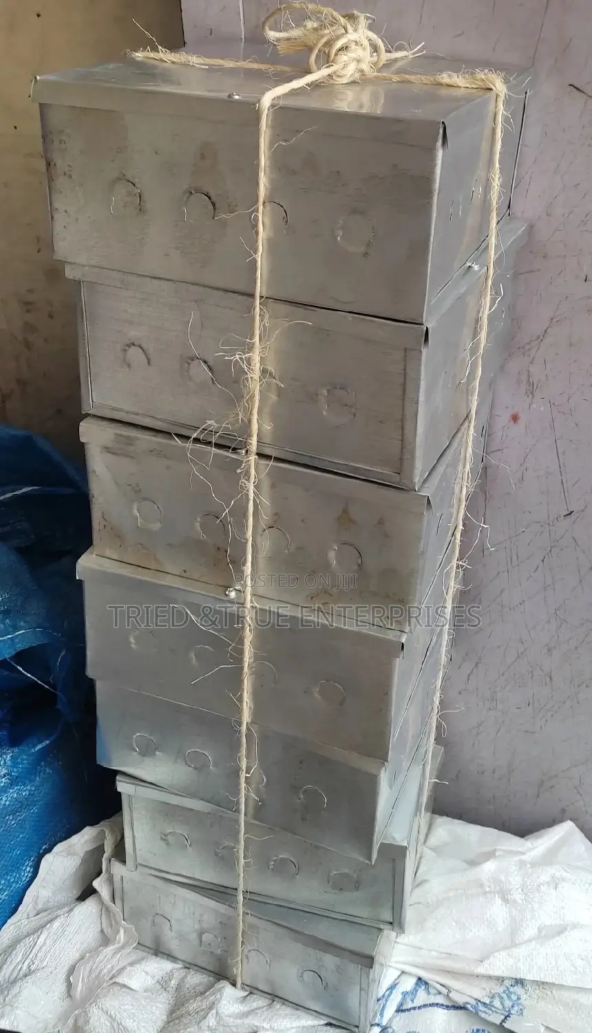 Metallic Adaptor Box(9*9*4)
