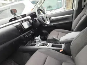 Toyota Hilux 2018 White