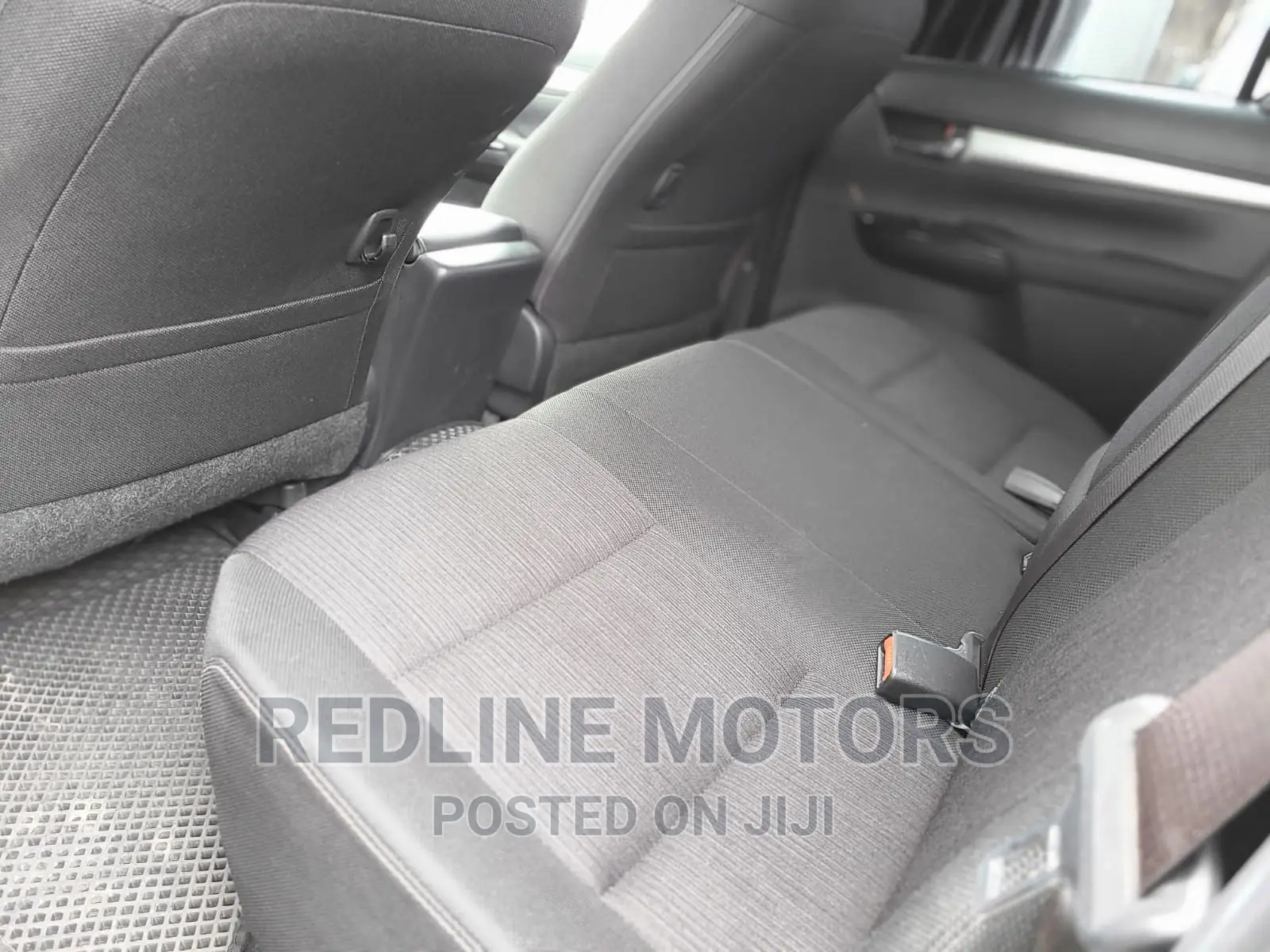 Toyota Hilux 2018 White