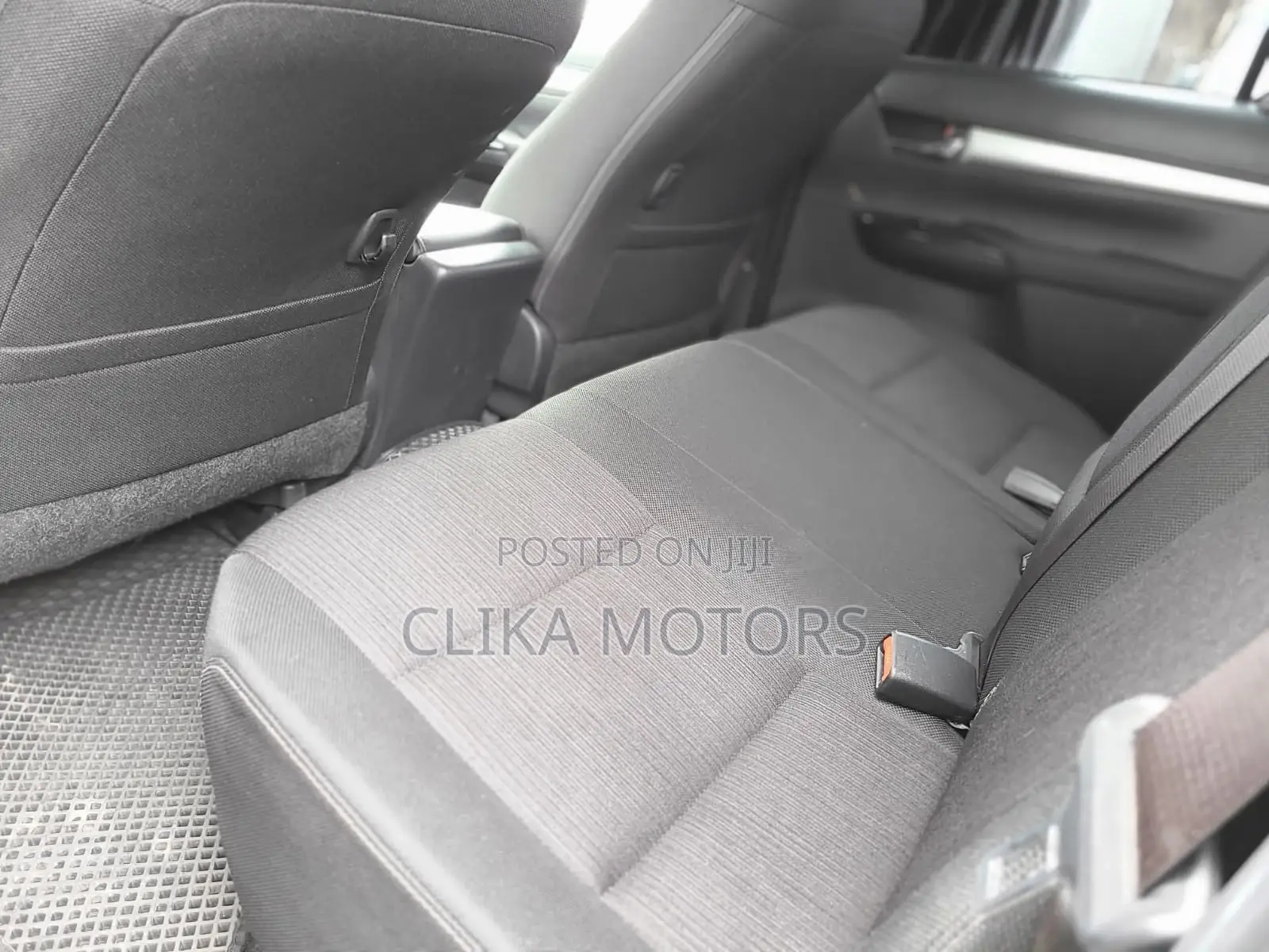 Toyota Hilux 2018 White
