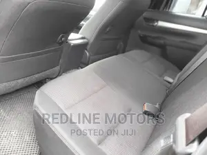 Toyota Hilux 2018 White