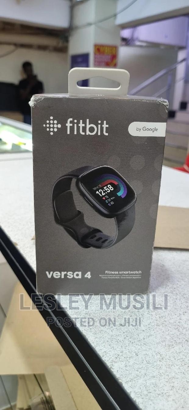 Versa 4Fitness Smartwatch - main view