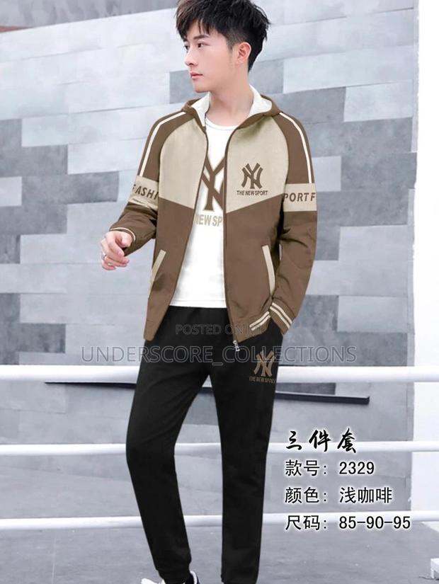 High-End Quality Three Piece Boys Tracksuit - thumbnail 4