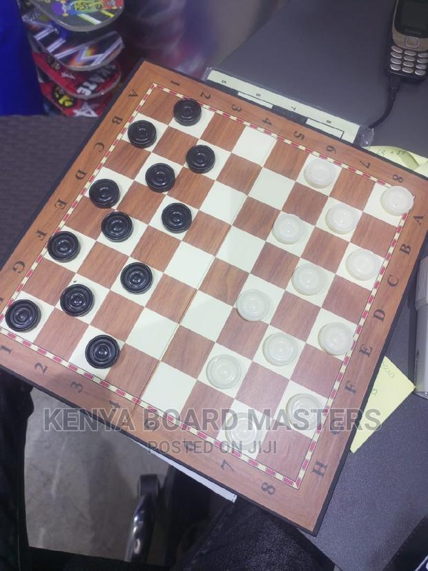 Draughts Draughts Draughts Quality Draughts - main view