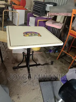 Restaurant Marble Table 2.5 Ft Square With Logo