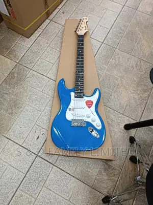 Fender 24 Freet Solo Guitar