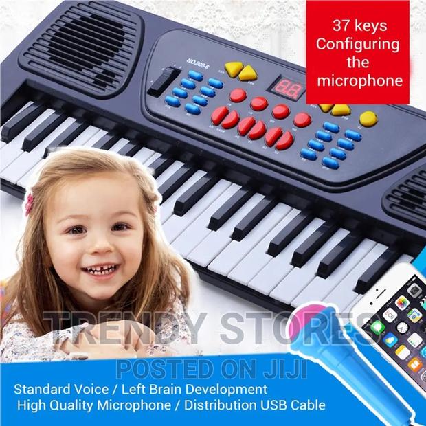 37 Key Electronic Piano - thumbnail 3
