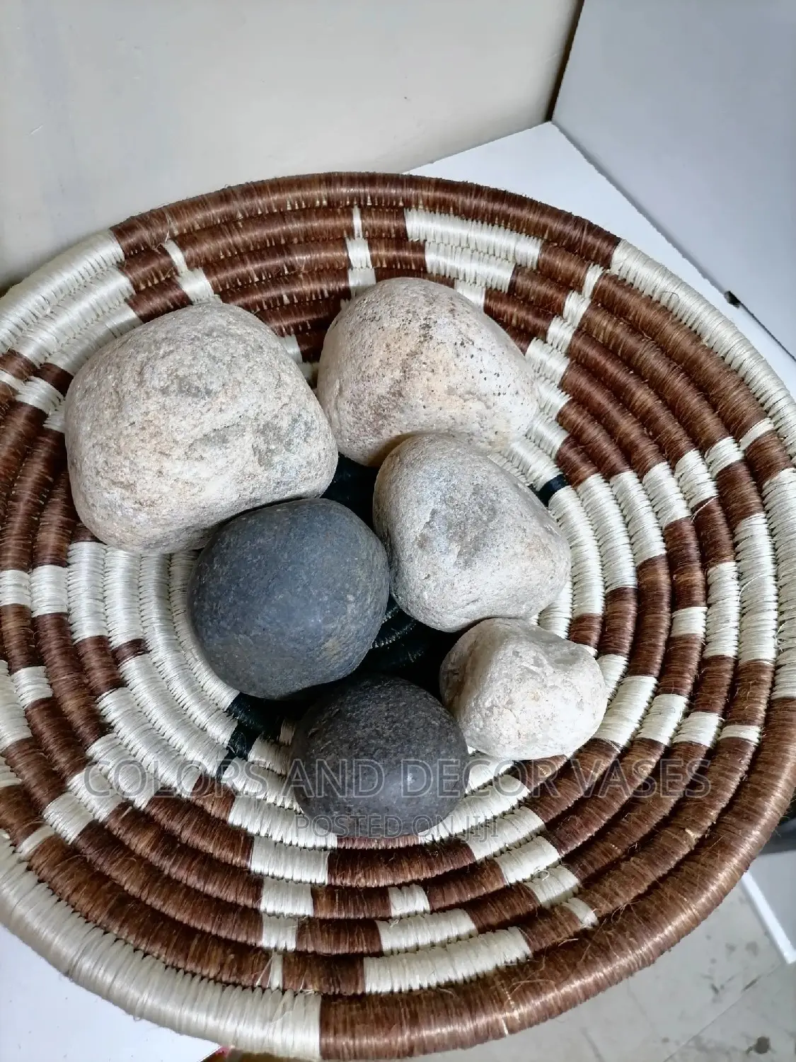 River Bed Decorative Pebble Stones