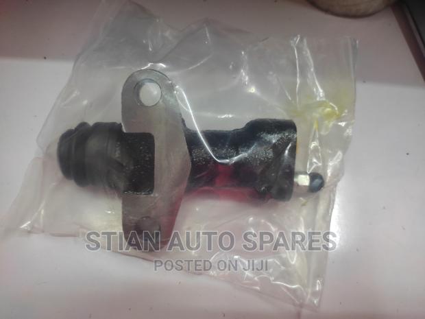 FH 215 Clutch Slave Cylinder - thumbnail 3