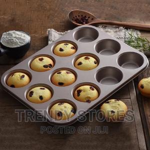 12 Hole Muffin Baking Tray - thumbnail 2