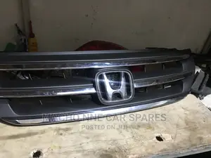 Honda CRV RM1/RM4 Grill