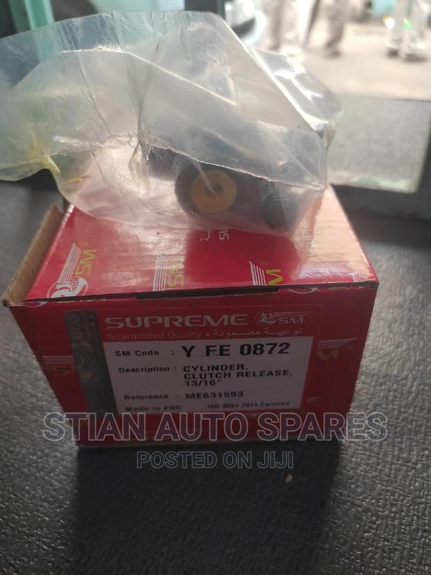 FH 215 Clutch Slave Cylinder - main view