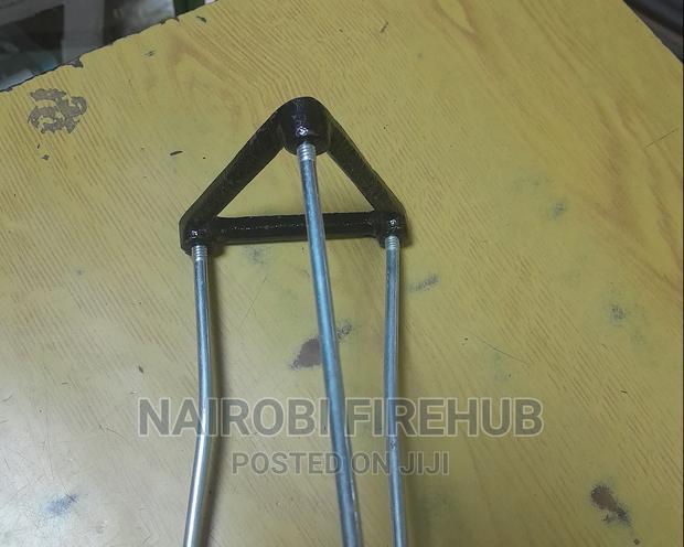 Tripod Stand for School Laboratory - thumbnail 3