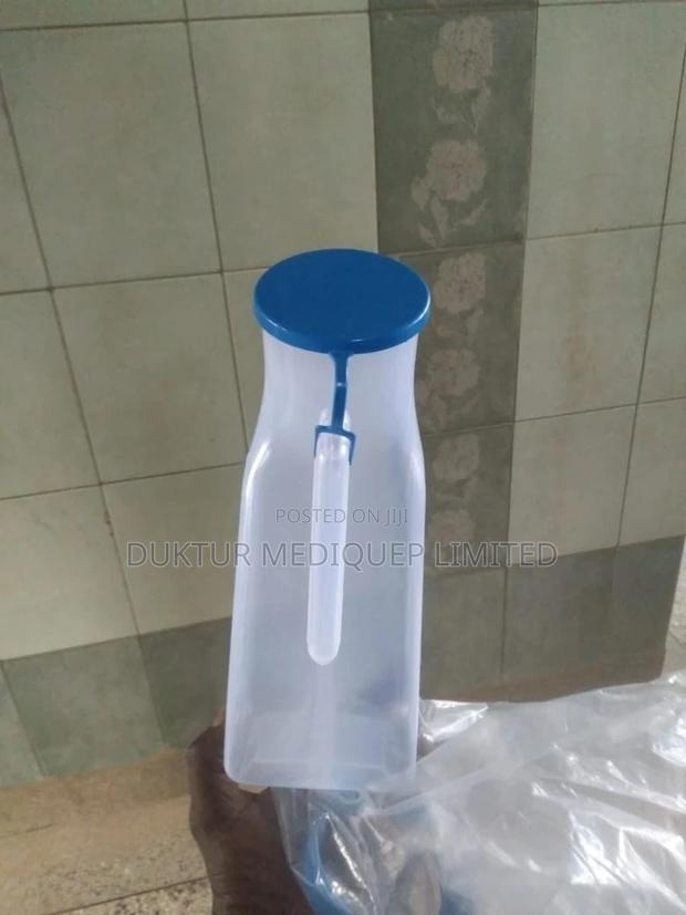 1L Plastic Standing Urine Bottle/ Container
