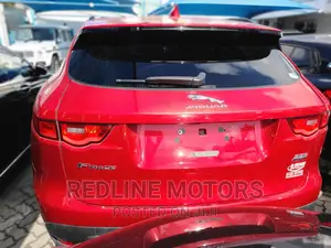 Jaguar F-Pace 2017 Red