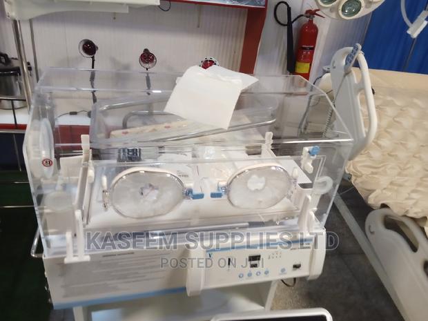 Infant Incubator ( Baby Unit ) - main view