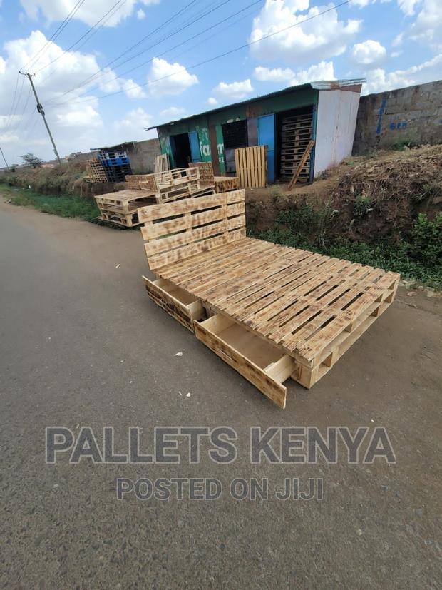 5*6 Pallet Bed- Detachable With Drawers (LSM)
