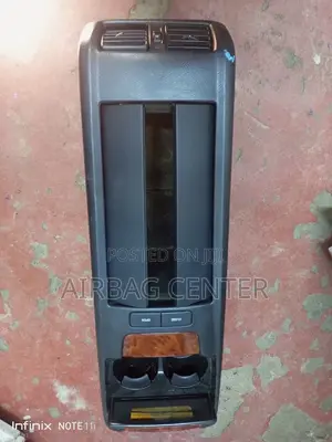Harrier Arm Rest With Cup Holder