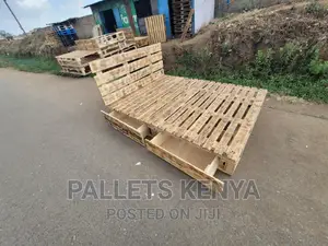 5*6 Pallet Bed- Detachable With Drawers (GBW)
