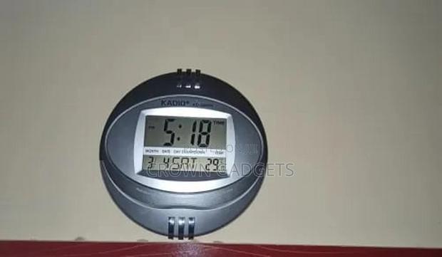 Digital Alarm/Calendar/Temperature Display Clock - main view