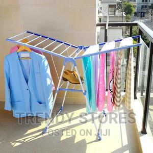 Outdoor Portable Cloth Hanging Rack - thumbnail 2