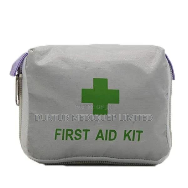 First Aid KIT in Pouch in Pouch – Green 36pcs - thumbnail 2