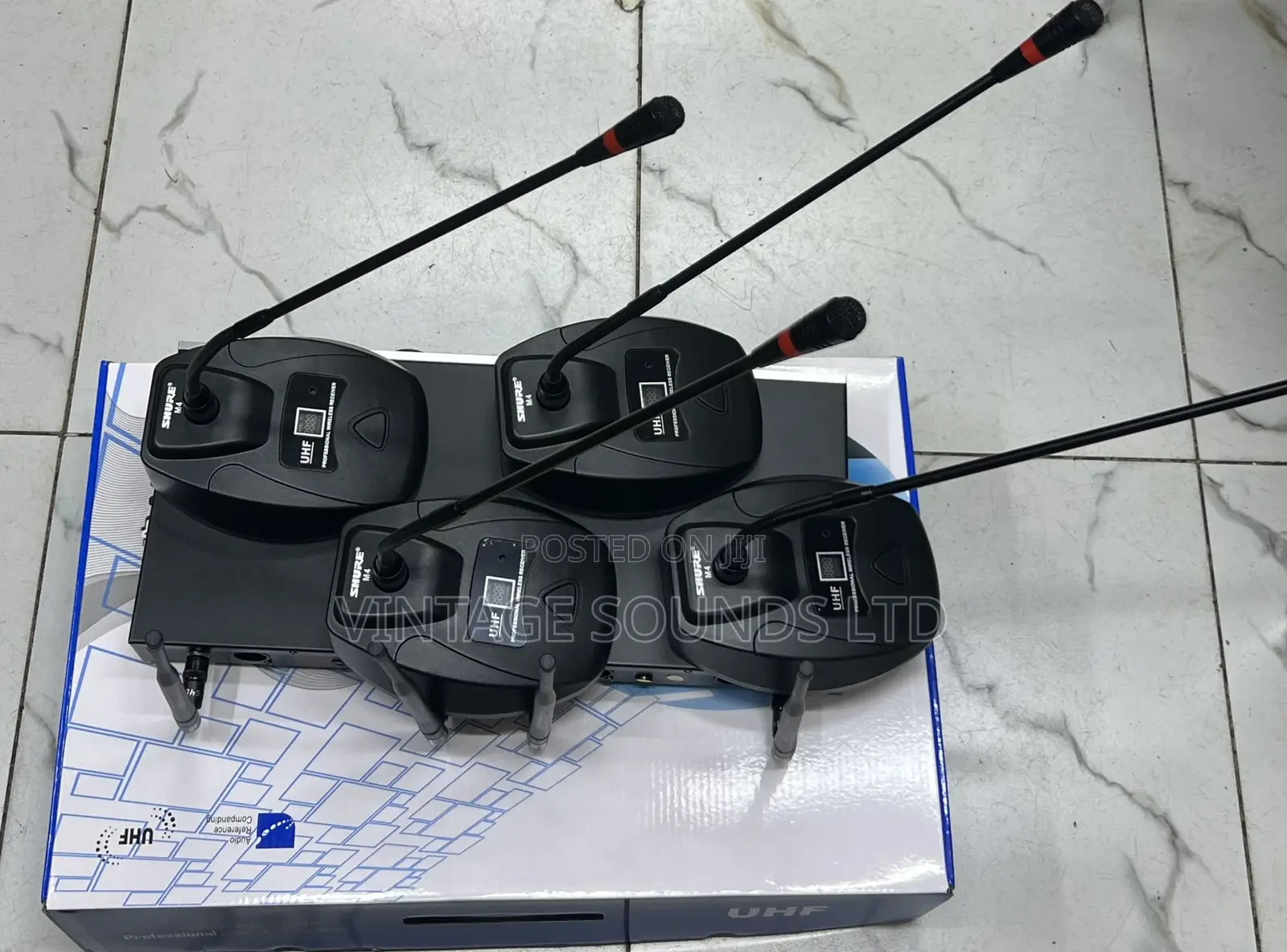 Shure 4-Channel GOOSNECK Conference Wireless System