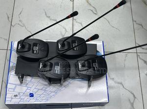 Shure 4-Channel GOOSNECK Conference Wireless System - thumbnail 2