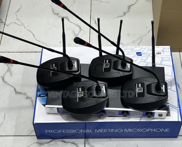 Shure M4 4channel Conference Wireless Microphones
