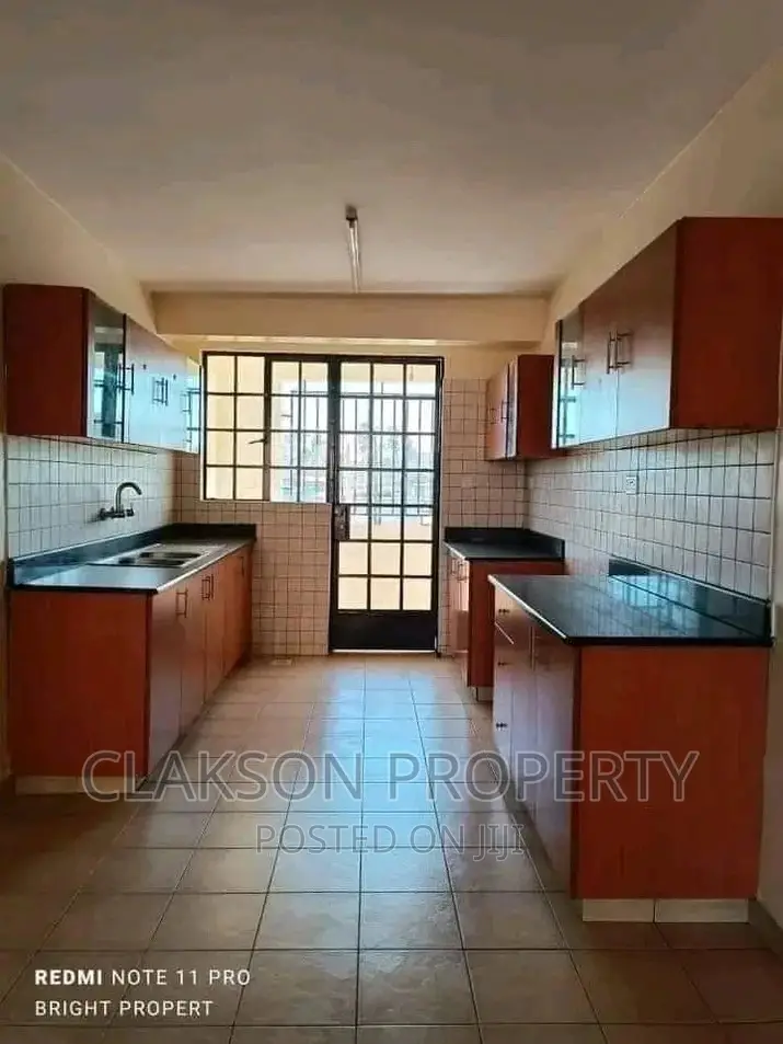 3bdrm Apartment in Ngongroad, Kilimani for rent