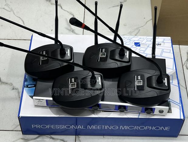 Shure M4 Pro Wireless Meeting Conference Microphone - main view